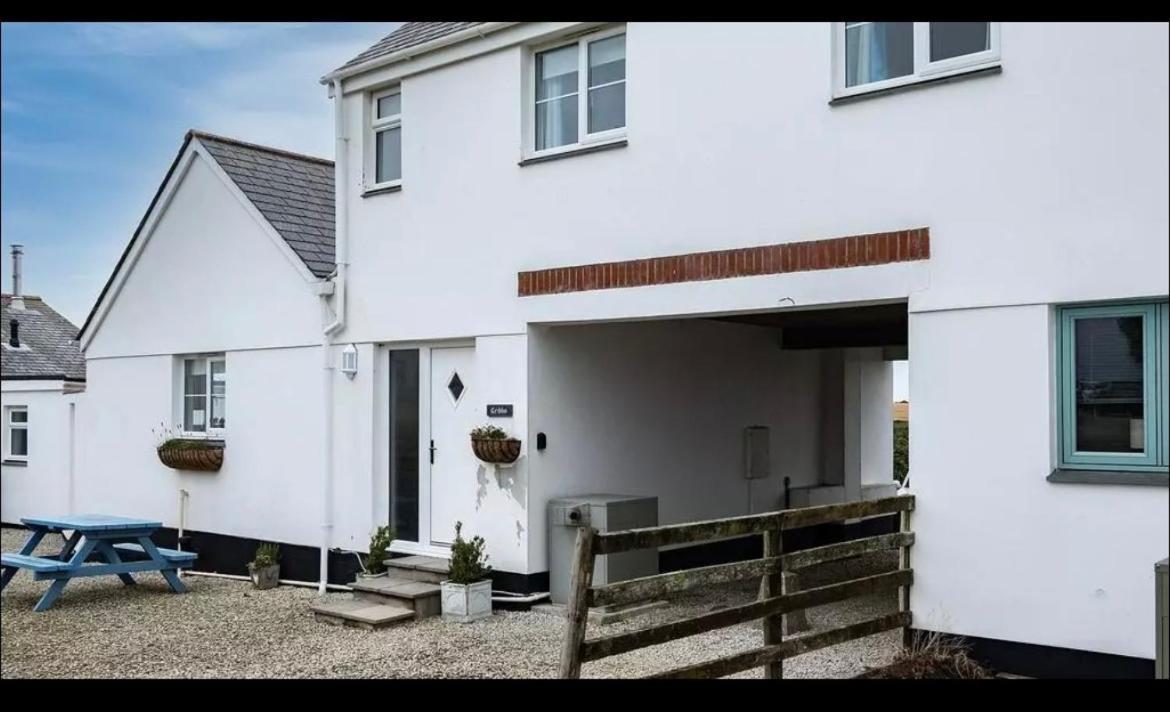 Spacious Home Sleeps 6 Short Walk To Port Isaac Village & Stunning Views Exterior photo