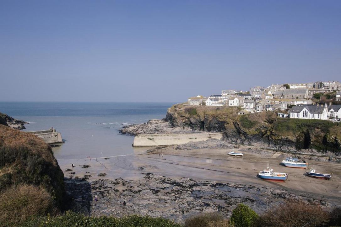 Spacious Home Sleeps 6 Short Walk To Port Isaac Village & Stunning Views Exterior photo